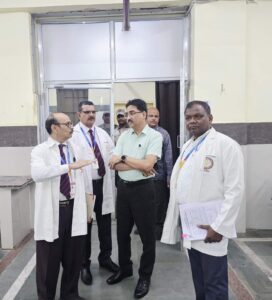 सिम्स की स्वशासी समिति की बैठक में लिए कई महत्वपूर्ण निर्णय, मरीजों को कम्प्यूटराईज्ड जांच रिपोर्ट देने संभागायुक्त ने दिए निर्देश