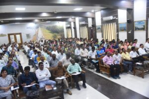 16 जून को शाला प्रवेश उत्सव के साथ खुलेंगे स्कूल, डेढ़ महीने बाद लौटेगी स्कूलों में रौनक, कलेक्टर ने प्राचार्यों और अधिकारियों की बैठक लेकर की शाला प्रवेश उत्सव की तैयारियों की समीक्षा, स्कूल परिसर से अतिक्रमण और गुटखा पाउच के दुकान हटाने दिए निर्देश