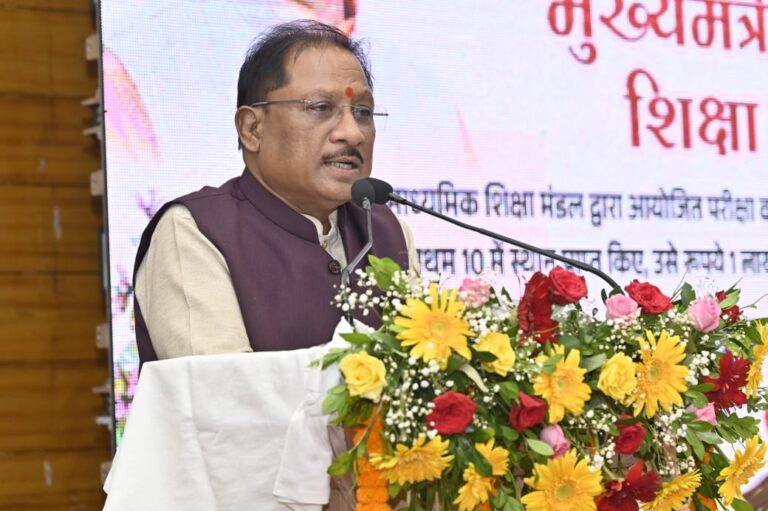 श्रमिक परिवारों के सशक्तिकरण और उत्थान के लिए समर्पित है हमारी सरकार : मुख्यमंत्री विष्णु देव साय