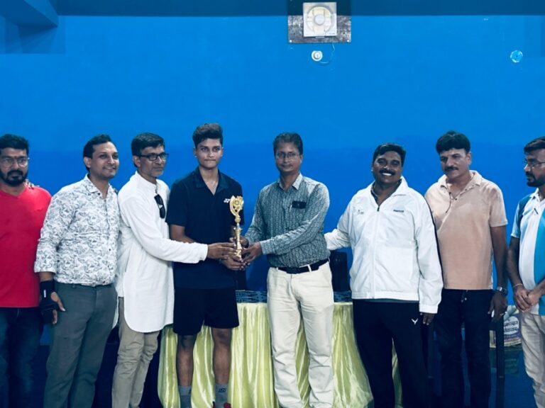 हर्ष शर्मा का राज्य स्तरीय बैडमिंटन प्रतियोगिता के लिए चयन, मुंगेली में खुशी की लहर