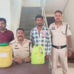 तखतपुर पुलिस की अवैध शराब कारोबारियों पर बड़ी कार्रवाई, दो आरोपी गिरफ्तार