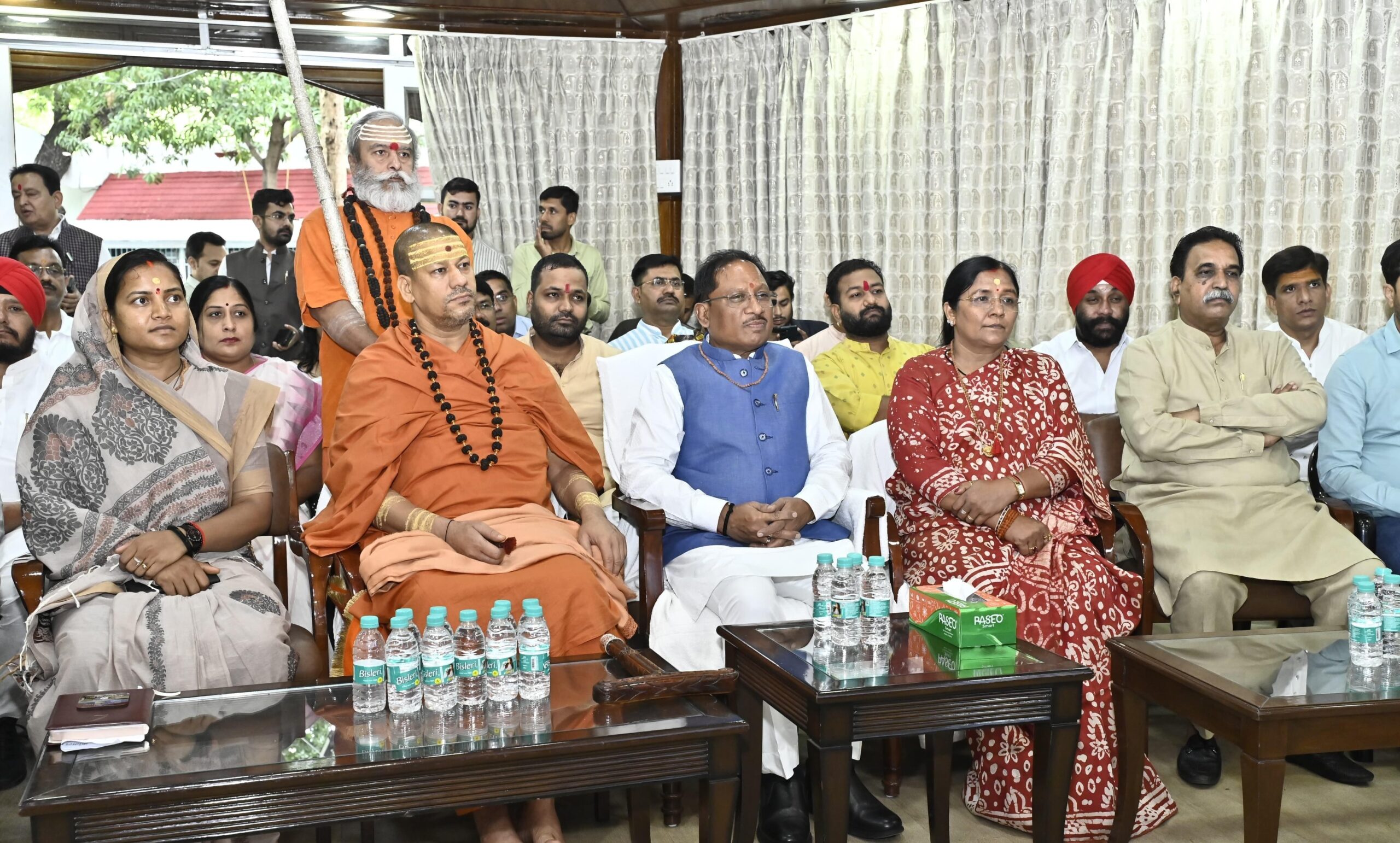 मुख्यमंत्री श्री विष्णु देव साय ने सुनी ‘मन की बात’ की 123वीं कड़ी, प्रधानमंत्री श्री नरेंद्र मोदी के विचारों ने बढ़ाया उत्साह, छोटे प्रयासों से बड़े बदलाव की अपील – मुख्यमंत्री श्री साय