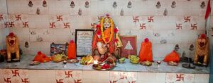 अहमदाबाद विमान हादसे में मृतकों की आत्मा की शांति हेतु बिलासपुर में नृसिंह देव मंदिर के आचार्य ने की गुप्त नारायण बलि पूजा