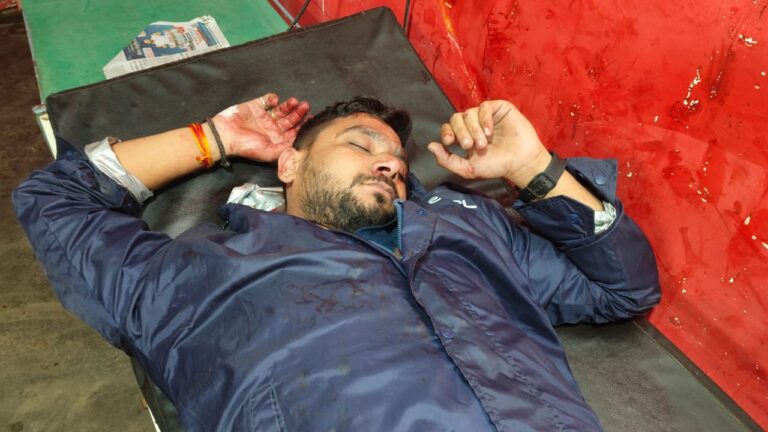 नेशनल हाईवे पर मवेशियों की वजह से फिर हादसा, एक युवक की मौत – एक गंभीर घायल
