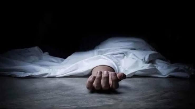 छतौना मोड़ के पास युवक की संदिग्ध परिस्थितियों में मौत, सिर पर मिले चोट के निशान,पुलिस जांच में जुटी, CCTV फुटेज खंगाले जा रहे