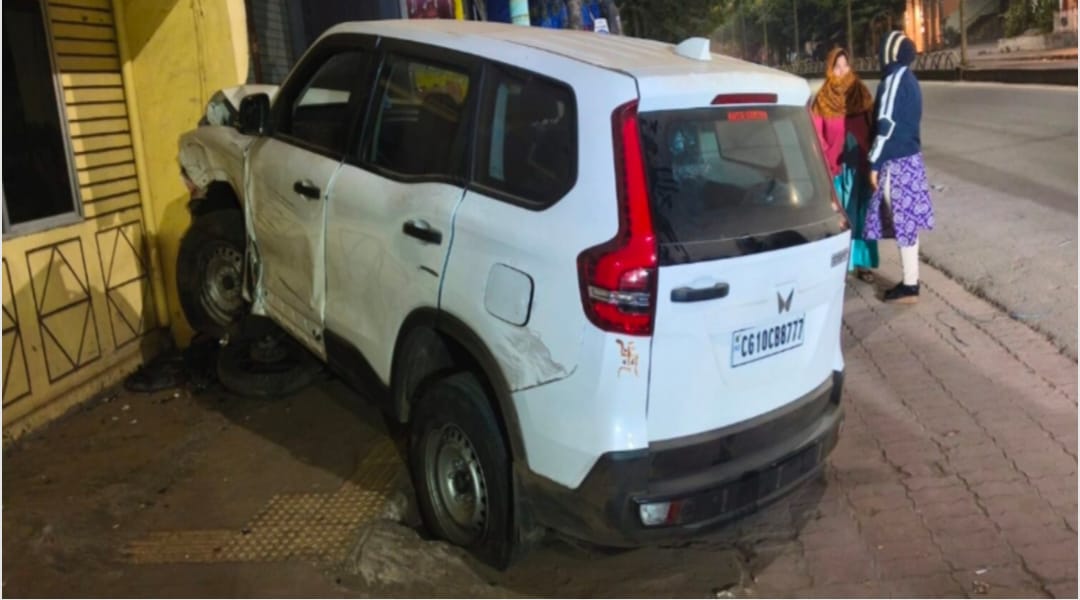 बिलासपुर के 27 खोली चौक में फिर हुआ भीषण हादसा, नशे में धुत स्कॉर्पियो चालक ने तीन वाहनों को मारी टक्कर