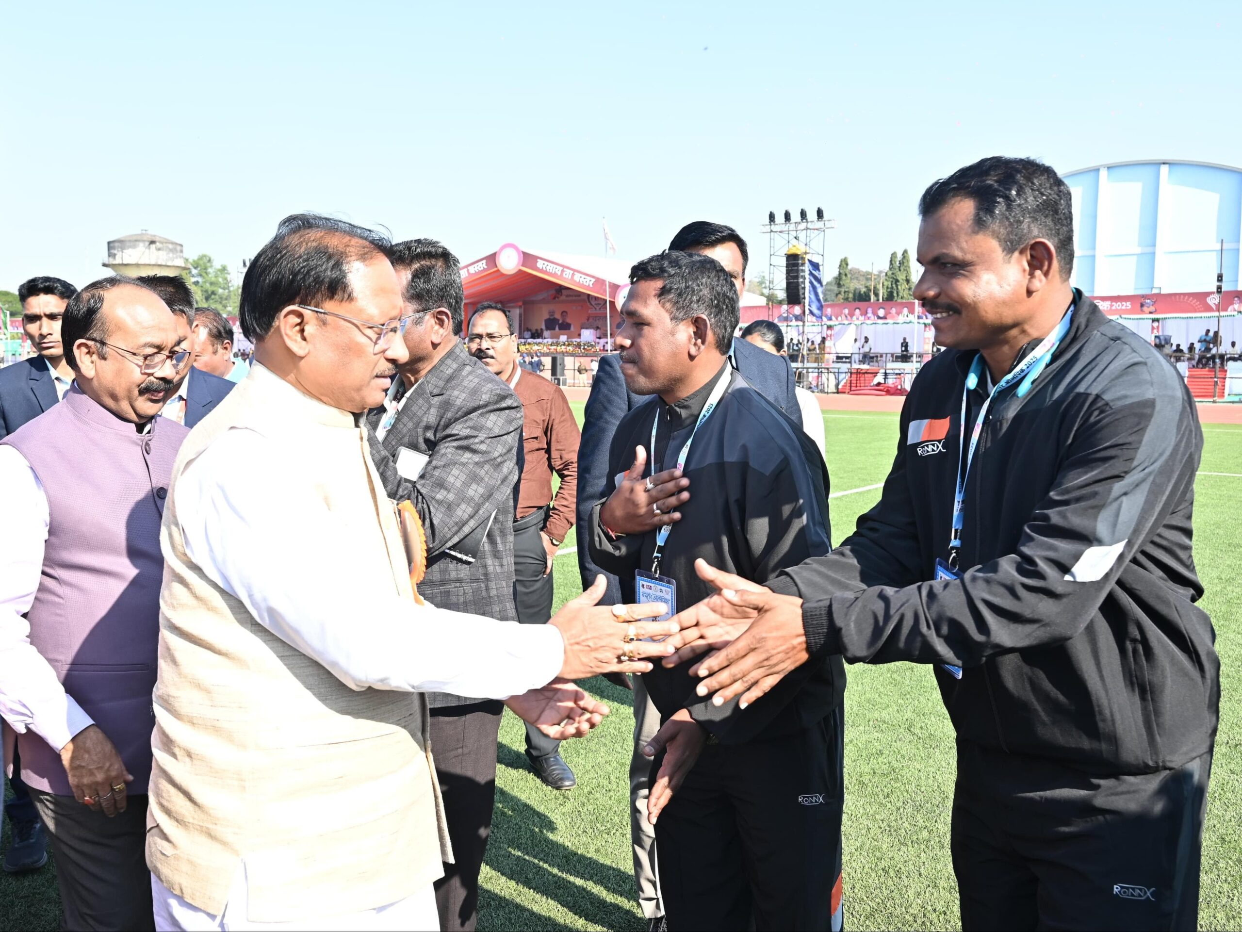 आपका मुख्यमंत्री आपके समाज के बीच का है, आपका भाई है….आप आगे बढ़ें, सरकार हर कदम पर आपके साथ खड़ी है – मुख्यमंत्री श्री साय