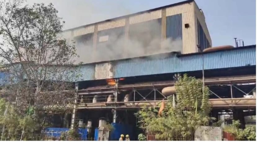 भिलाई इस्पात संयंत्र में गैस पाइपलाइन में आग, बड़ा हादसा टला—कोई हताहत नहीं