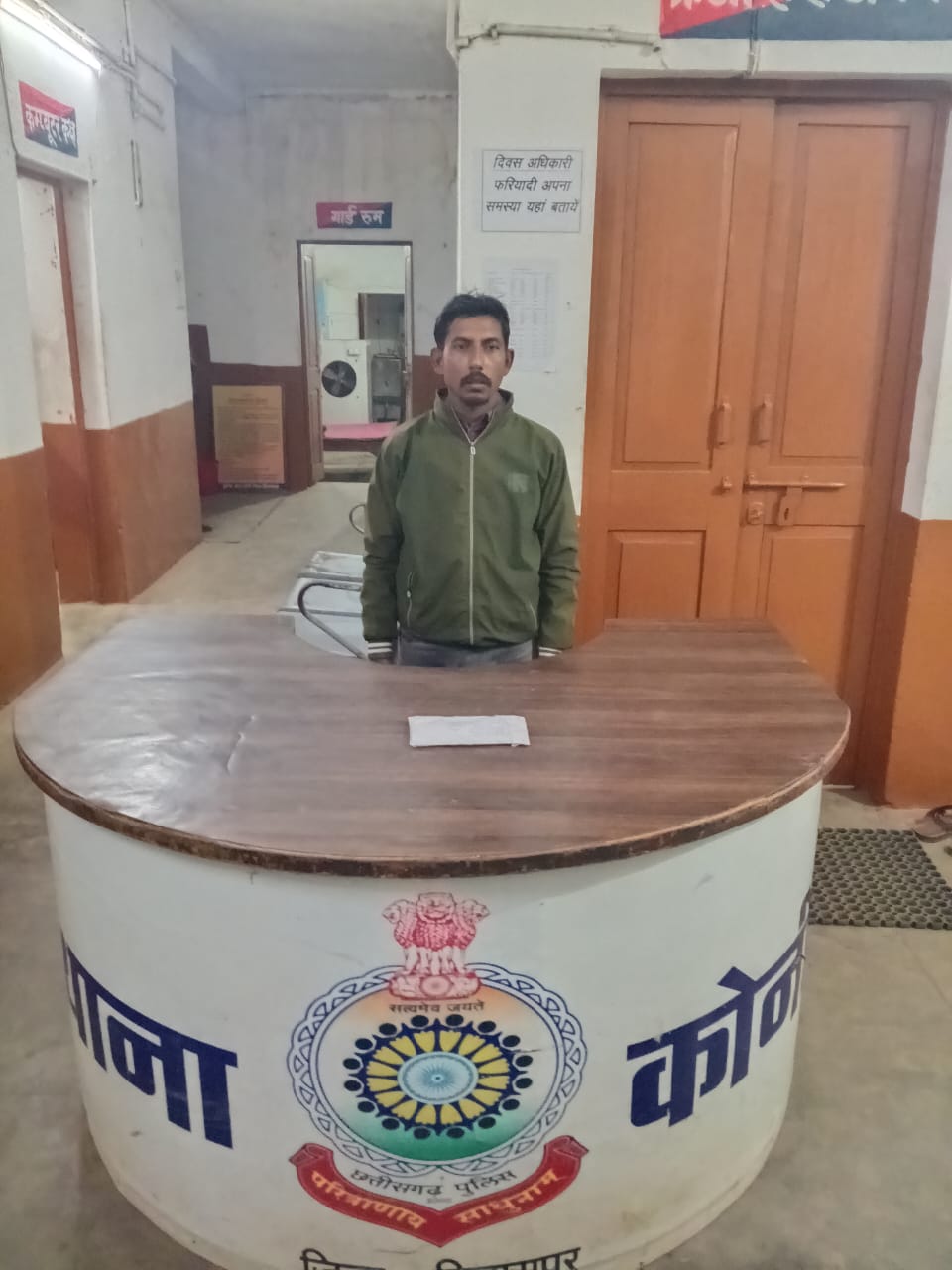 मोबाइल से धोखाधड़ी करने वाला जामताड़ा का आरोपी कोनी पुलिस की गिरफ्त में