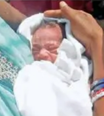 रेलवे स्टेशन पर गर्भवती महिला की अचानक डिलीवरी, स्पेशल टीम ने दिखाई तत्परता