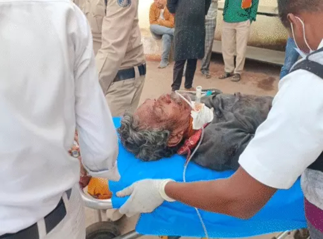 महासमुंद से बड़ी खबर: टोकन न मिलने से परेशान किसान ने की खुदकुशी की कोशिश, हालत नाजुक