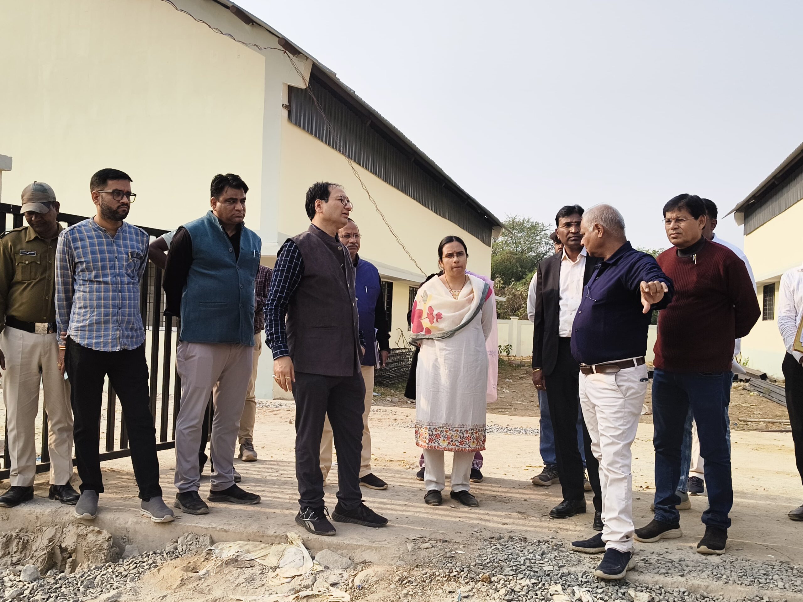 20 जनवरी तक पूरा करें प्रयास आवासीय विद्यालय का काम-कलेक्टर 