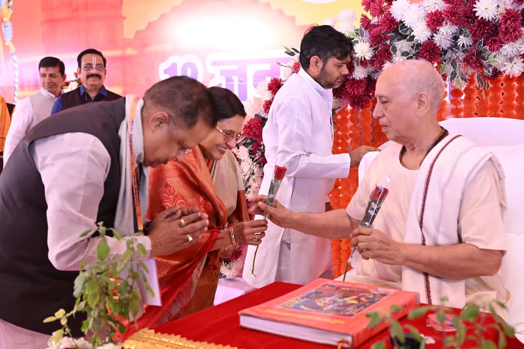 बिलासपुर में आयोजित पंडित विजय कौशल महाराज के राम कथा का सोमवार को हुआ भव्य समापन, महाआरती में उमड़ा श्रद्धालुओं का सैलाब