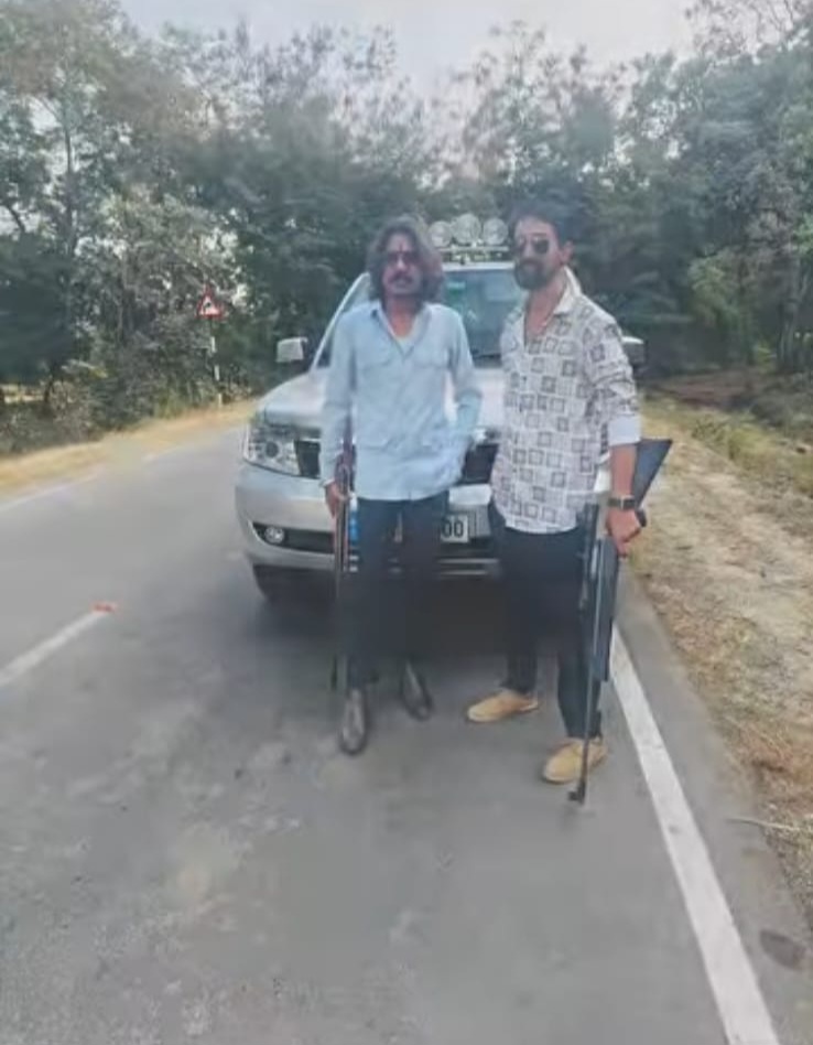 अचानकमार टाइगर रिजर्व के कोर एरिया में फायरिंग, सुरक्षा में बड़ी चूक, वीडियो वायरल होने के बाद 3 युवक गिरफ्तार, हथियार और कार जब्त