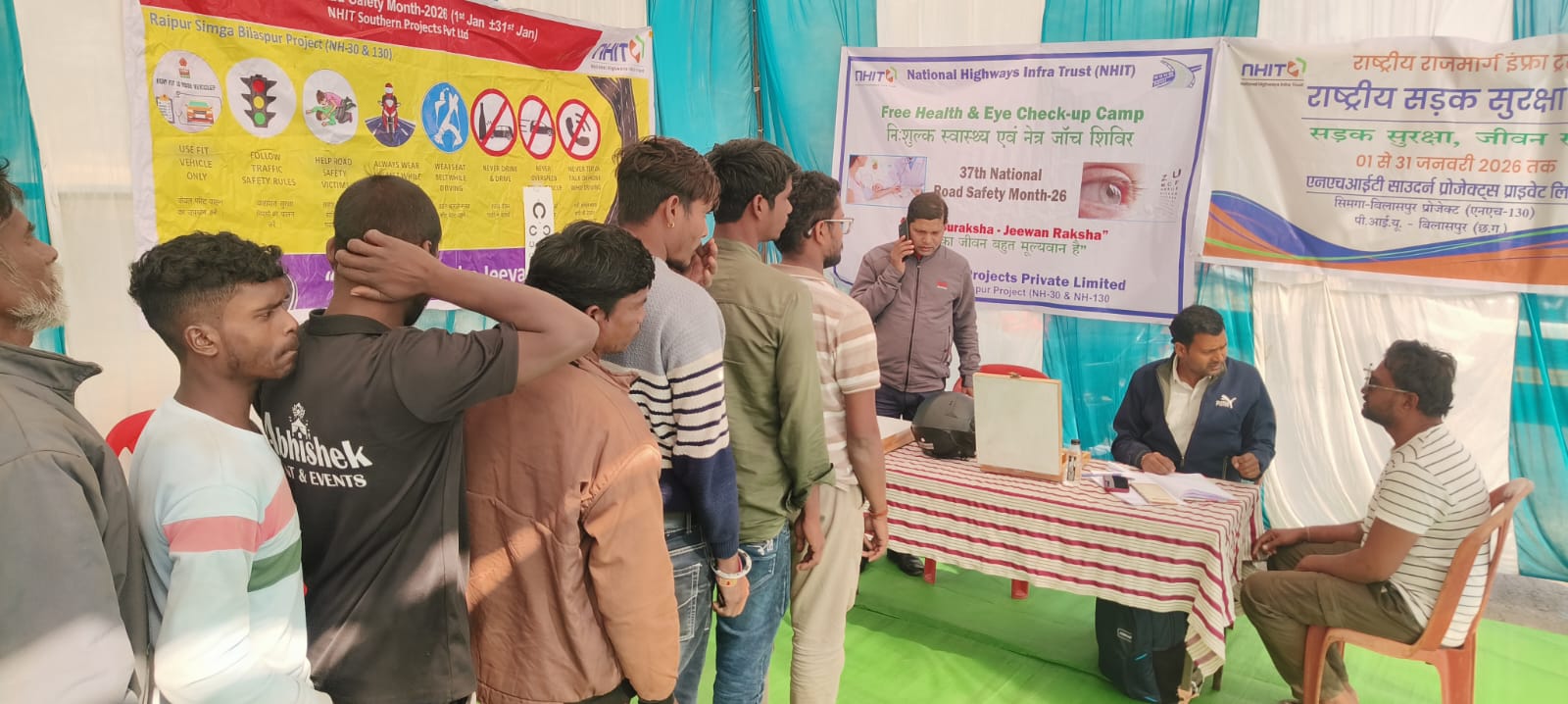 सड़क सुरक्षा माह के तहत भोजपुरी टोल प्लाजा पर वाहन चालकों का प्रशिक्षण व स्वास्थ्य परीक्षण