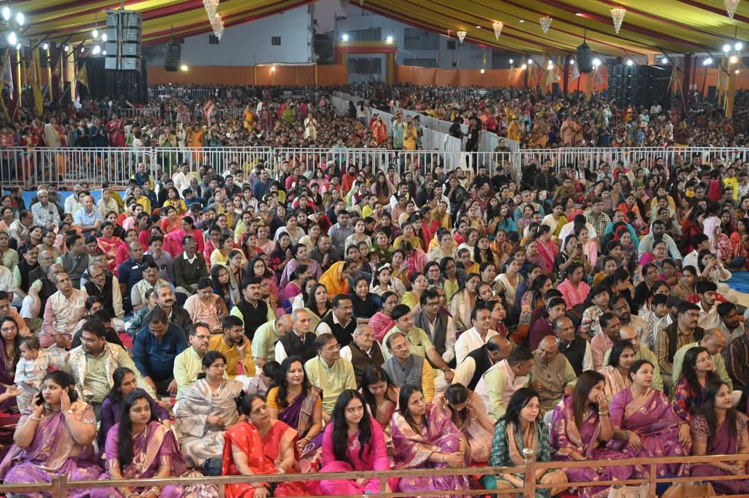 जया किशोरी के कथा स्थल पर चेन स्नेचिंग, एएसआई की पत्नी के गले से डेढ़ तोला सोने की चेन चोरी