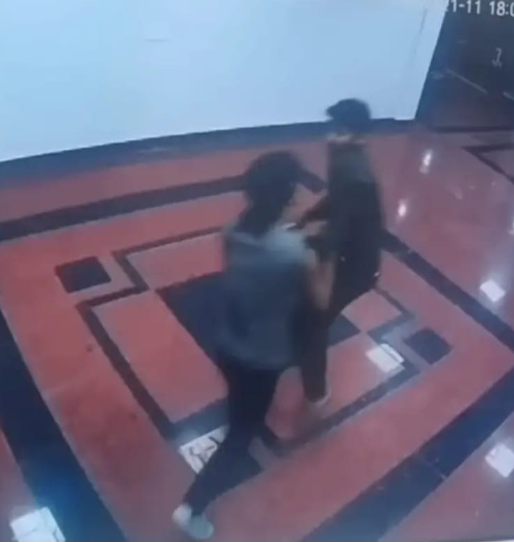 आलूगुंडा नहीं देने पर बवाल, रसोइए ने छात्र को चाकू लेकर दौड़ाया, सीयू हॉस्टल में हाथापाई, मेस के दो कर्मचारी हिरासत में