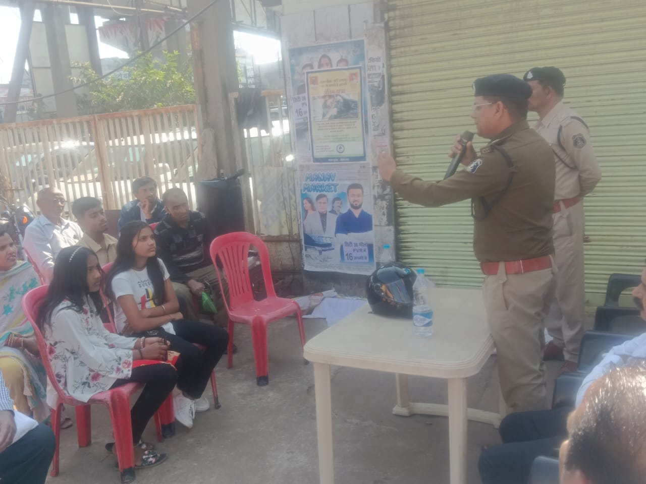 सड़क सुरक्षा माह: महाराणा प्रताप चौक में यातायात पाठशाला का आयोजन