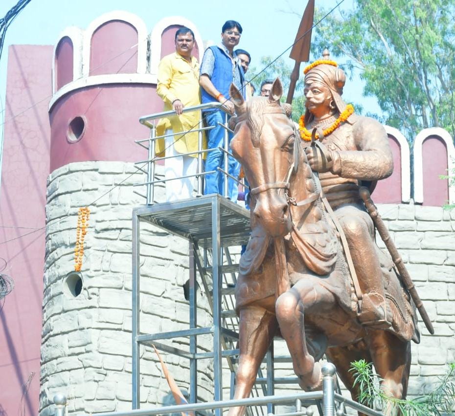 वीर शिरोमणि महाराणा प्रताप जी की पुण्यतिथि पर सर्व राजपूत क्षत्रिय समाज ने किया श्रद्धा सुमन अर्पित