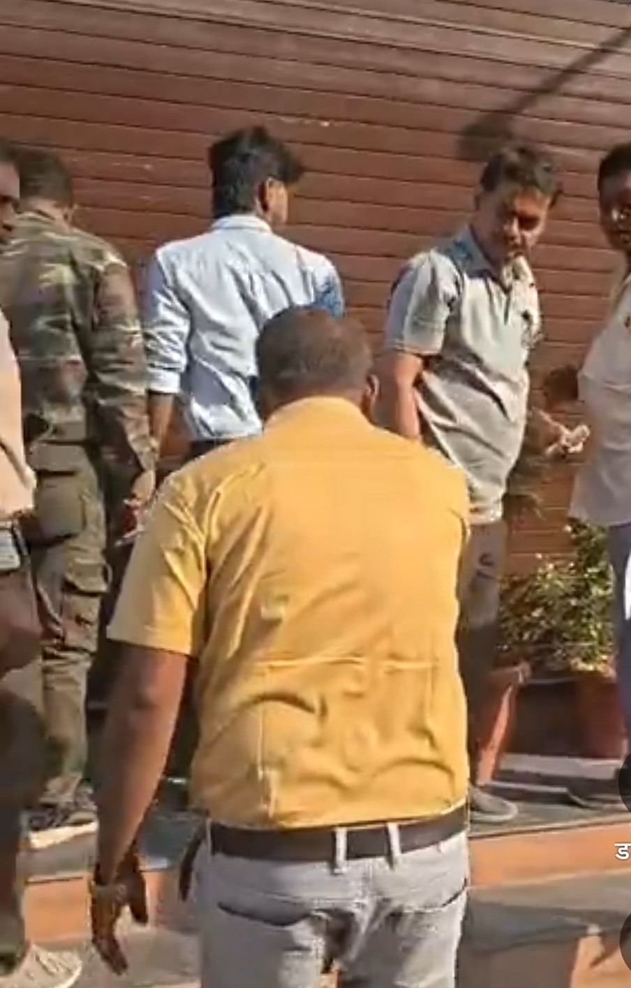 रिहायशी इलाके में अवैध रूप से संचालित ओयो होटल सील, नगर निगम की सख्त कार्रवाई