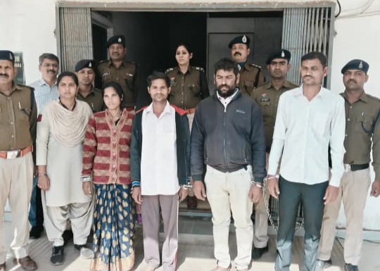 अप्राकृतिक सेक्स करने और अपनी पत्नी को दूसरे मर्दों के साथ सेक्स करने के लिए बाध्य करने से परेशान होकर पत्नी ने सुपारी किलर की मदद से पति को उतारा मौत के घाट