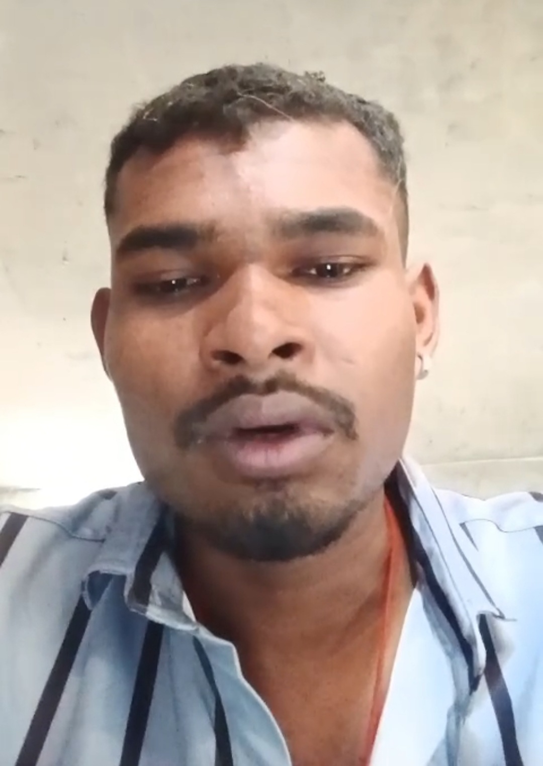 बांग्लादेश के खिलाफ पुतला दहन करना पड़ा हिंदू युवक को भारी, आरोपी युवक और कथित पुलिस प्रताड़ना के चलते युवक ने कर ली खुदकुशी, हंगामें के बाद आरोपी युवक गिरफ्तार