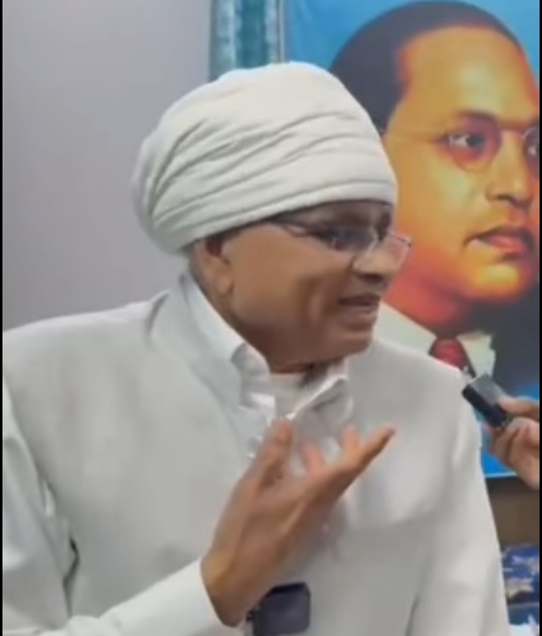 कांग्रेस विधायक फूल सिंह बरैया का विवादास्पद बयान, जातिवाद की रोटी सेंकने के लिए हिंदू धर्म को बदनाम करने वाला रेप को लेकर दिया अटपटा बयान