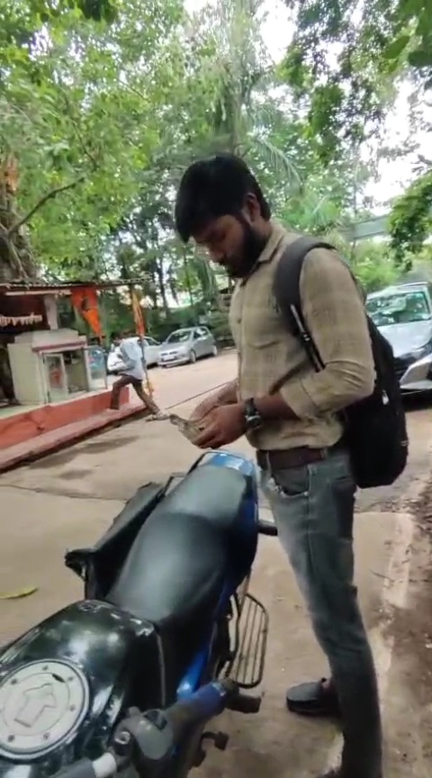 दुर्ग में एसडीओ पर रिश्वत लेने का आरोप, वीडियो सोशल मीडिया पर वायरल