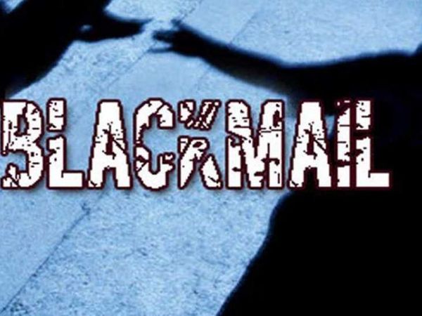 फोटो वायरल करने की धमकी देकर ब्लैकमेलिंग, दो बच्चों की मां ने फांसी लगाकर की खुदकुशी