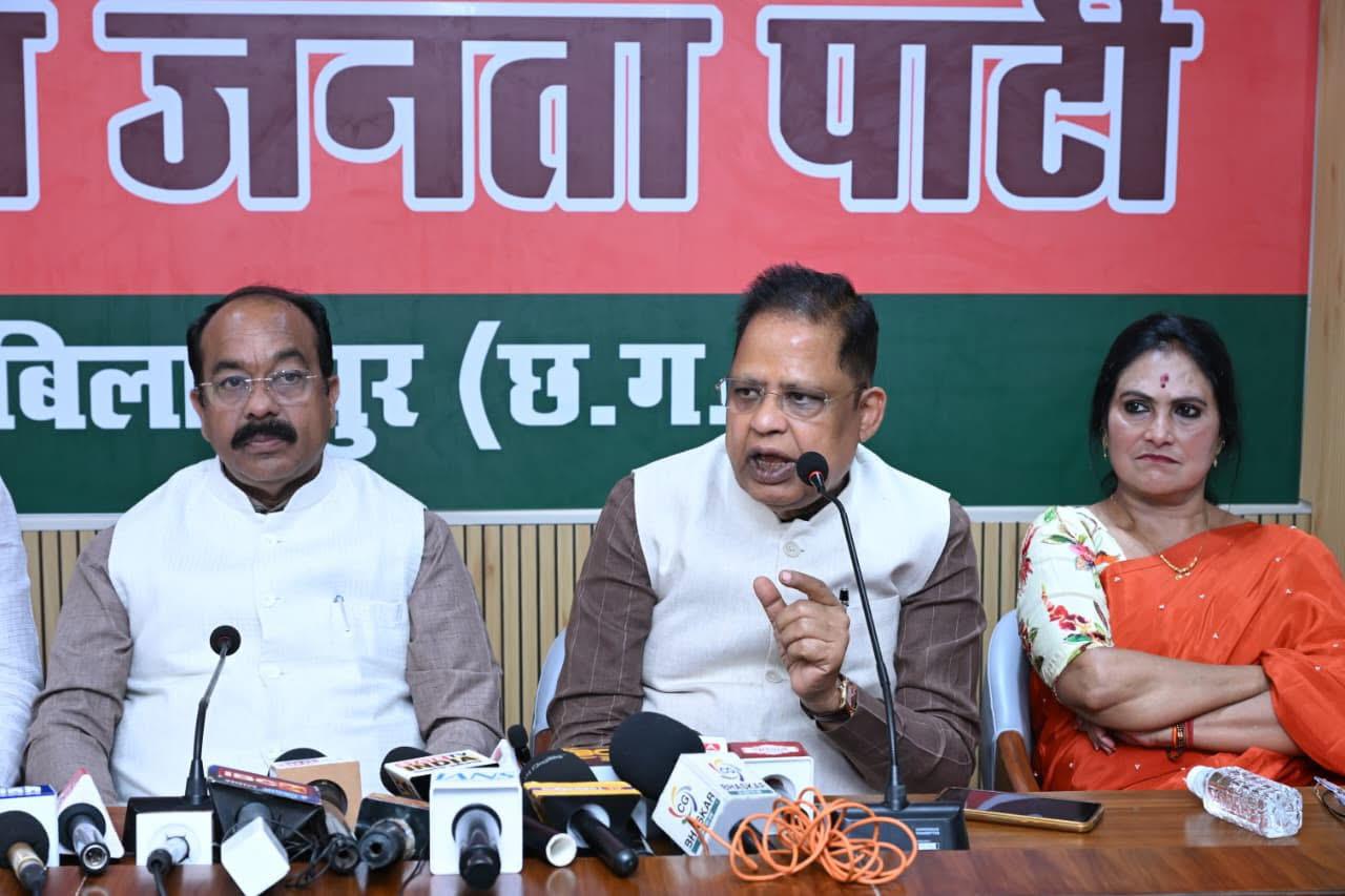 उपमुख्यमंत्री साव और विधायक अमर अग्रवाल ने निर्मला सीतारमण के बजट को बताया सभी वर्गों के लिए हितकारी