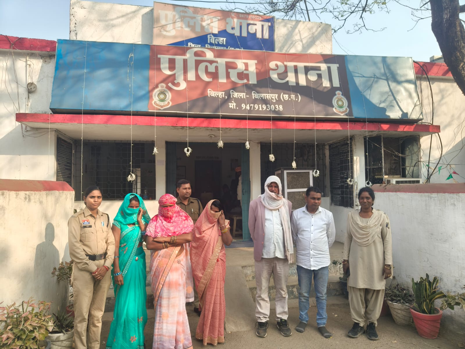 पैसे दुगुना करने का झांसा देकर ठगी करने वाले 5 आरोपी गिरफ्तार, 2.50 लाख को 2 करोड़ बनाने का दिया था लालच, 1.85 लाख नकद जब्त