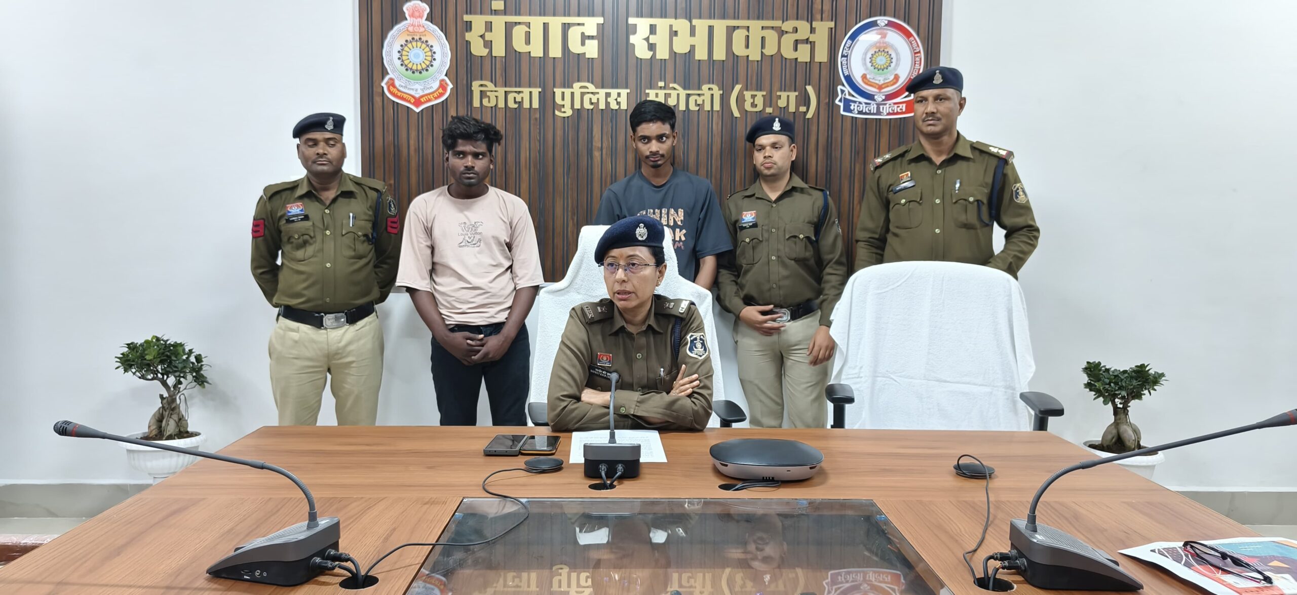 बहन से बातचीत के शक में युवक की चाकू मारकर हत्या, 24 घंटे में दो आरोपी गिरफ्तार