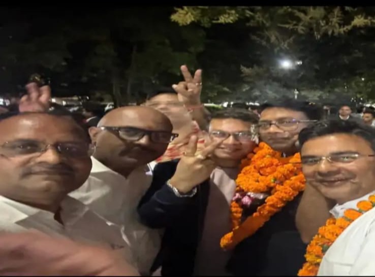 छत्तीसगढ़ हाई कोर्ट बार एसोसिएशन चुनाव परिणाम घोषित, रजनीश सिंह अध्यक्ष निर्वाचित