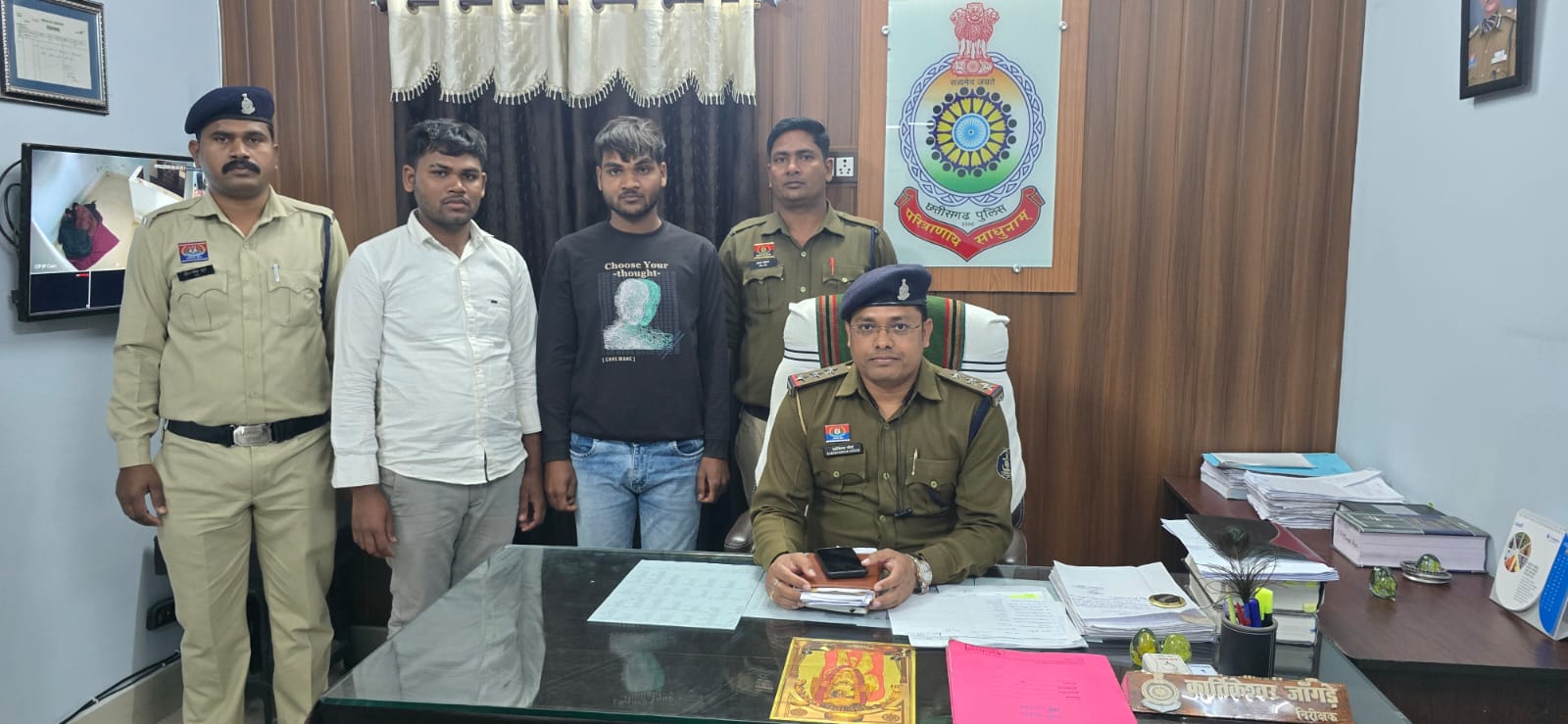 मोनिका ज्वेलर्स चोरी कांड का खुलासा, दो सगे भाइयों ने की थी चोरी, माल बेचने की कोशिश में गिरफ्तार, ₹1.85 लाख का मशरूका बरामद