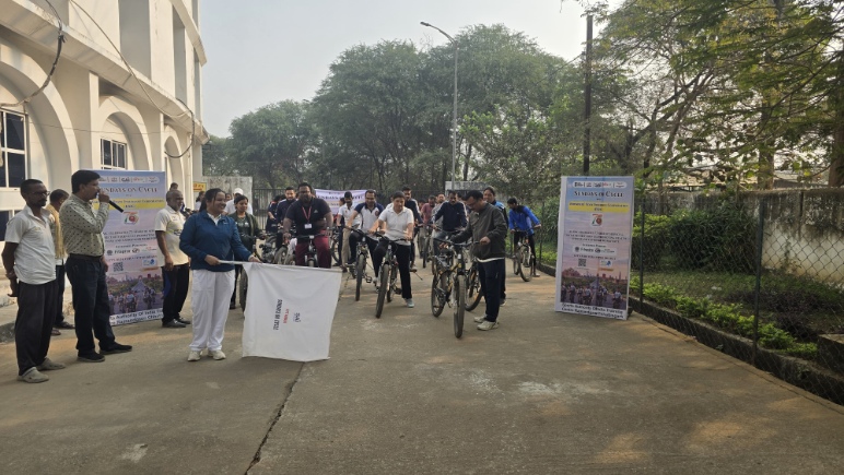 दक्षिण पूर्व मध्य रेलवे नागपुर मंडल के रेलवे सुरक्षा बल पोस्ट, राजनांदगांव द्वारा “फिट इंडिया संडे ऑन साइकिलिंग” का सफल आयोजन