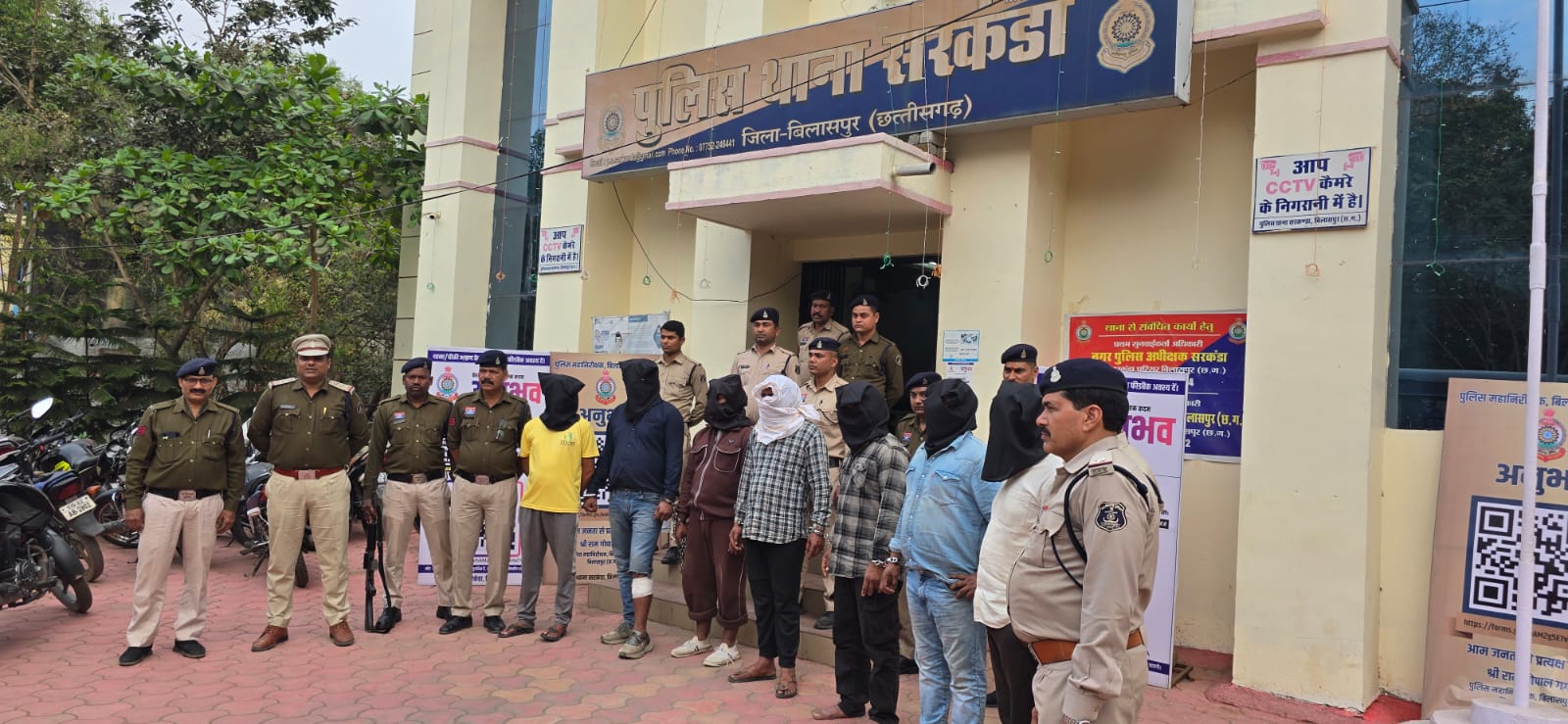 महालक्ष्मी ज्वेलर्स लूटकांड का खुलासा: अंतरराज्यीय गिरोह गिरफ्तार, 100% मशरूका बरामद, बंधु मौर्य की हत्या की भी ली थी सुपारी