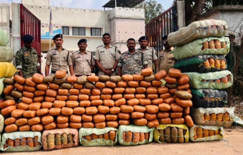 कंटेनर के गुप्त चेंबर से 5 करोड़ का गांजा जब्त, एक तस्कर गिरफ्तार