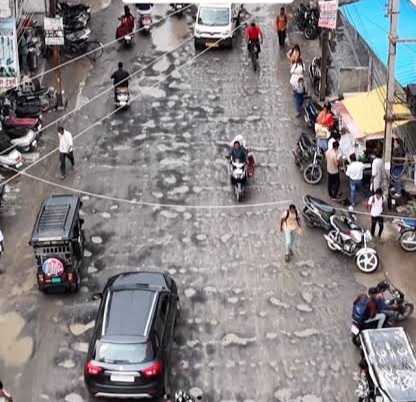 नेहरू चौक से दर्रीघाट तक सड़क निर्माण आज से शुरू, पहले चरण में हटरी चौक से एमएलबी स्कूल तक बनेगी नाली, 32 करोड़ की लागत से 10.71 किमी लंबी सड़क का होगा कायाकल्प