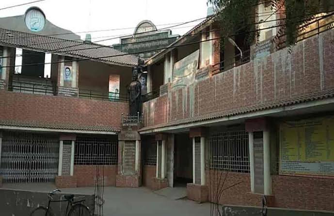 कांग्रेस पार्षद दल की बैठक में विवाद: नेता प्रतिपक्ष ने उठाया सवाल, “पत्नी के स्थान पर आप क्यों आते हैं?”