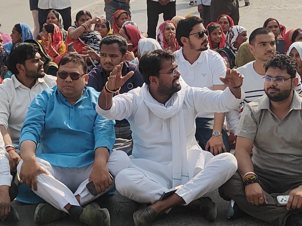 लिंगियाडीह मुद्दे पर सड़क जाम: कांग्रेस जिलाध्यक्षों समेत 7 पर एफआईआर दर्ज