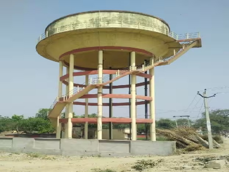 मिनीमाता नगर जरहाभाठा में पंप जला, टैंकर से सप्लाई