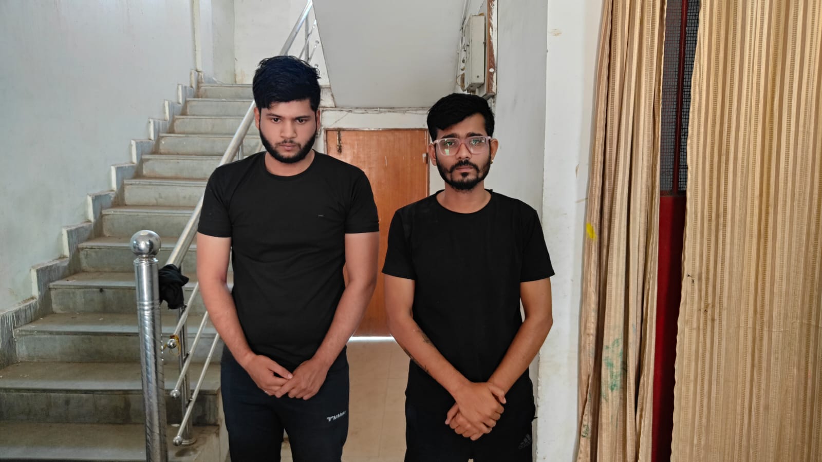 ट्रेलर चालक से लूटपाट करने वाले दो आरोपी गिरफ्तार, खुद को पुलिस बताकर की थी वारदात