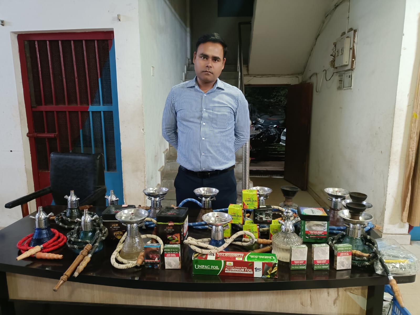 बिलासपुर: होटल की छत पर चल रहा था हुक्का बार, चकरभाठा पुलिस की रेड में संचालक गिरफ्तार