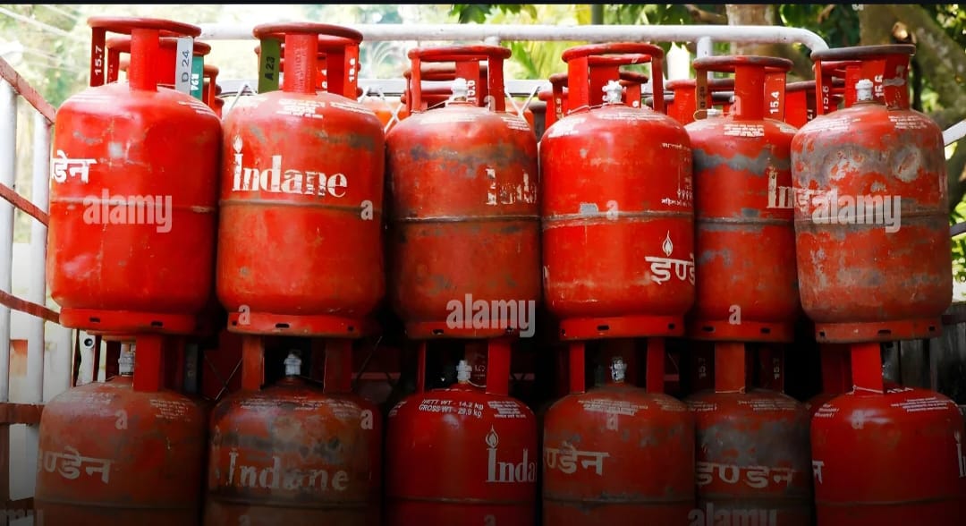 ई-केवाईसी नहीं कराने वाले 1 लाख गैस कनेक्शन अस्थायी रूप से बंद, सिलेंडर वितरण पर रोक, दूसरी ओर अवैध गैस सिलेंडर भंडारण के खिलाफ कार्यवाही जारी