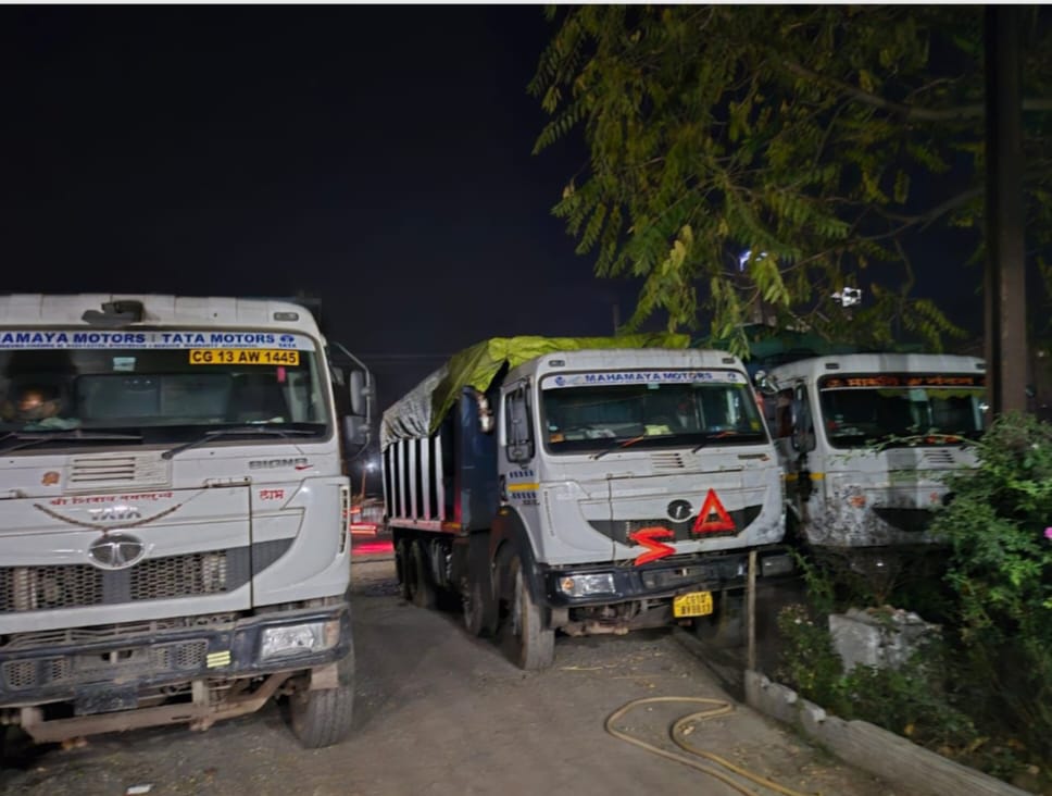 खनिज का अवैध परिवहन, 5 हाइवा 6 ट्रैक्टर ट्राली सहित 11 वाहन जब्त