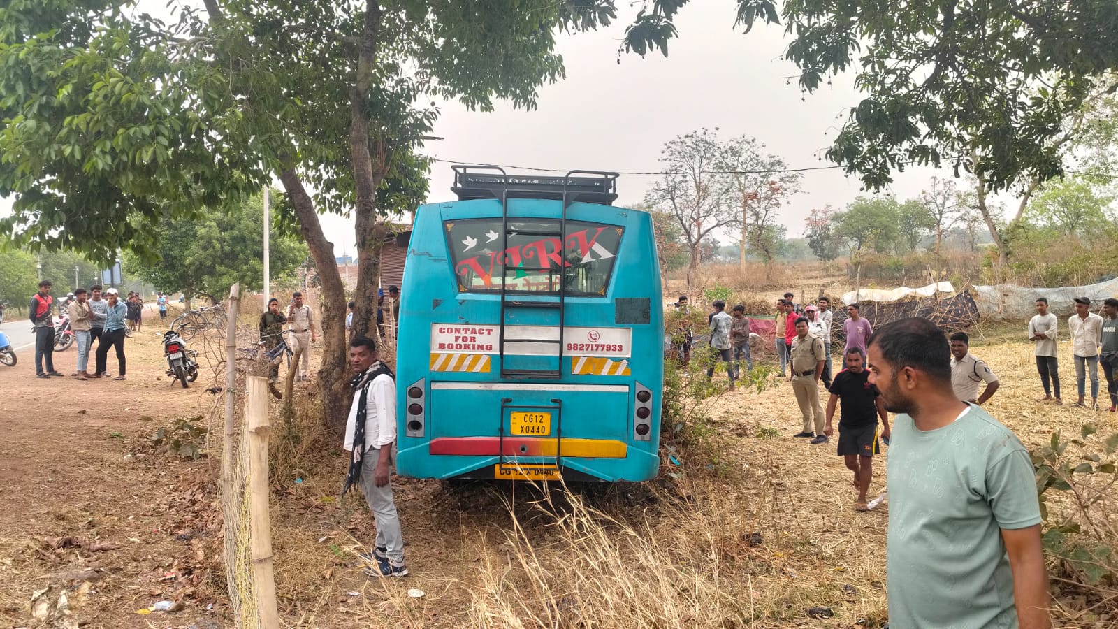 रतनपुर में दर्दनाक सड़क हादसा: बस की चपेट में आने से 12 वर्षीय छात्र की मौत