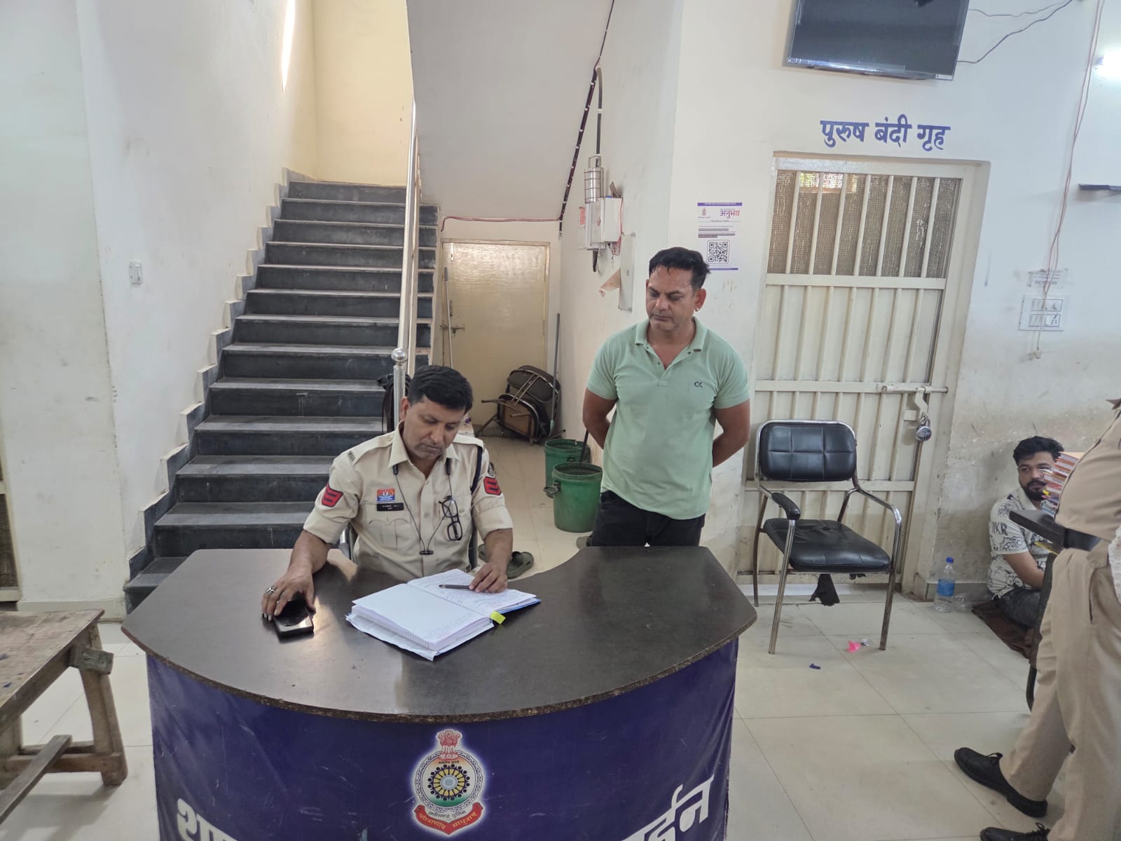 पुलिस चिन्ह का दुरुपयोग करने पर वाहन स्वामी के खिलाफ मामला दर्ज