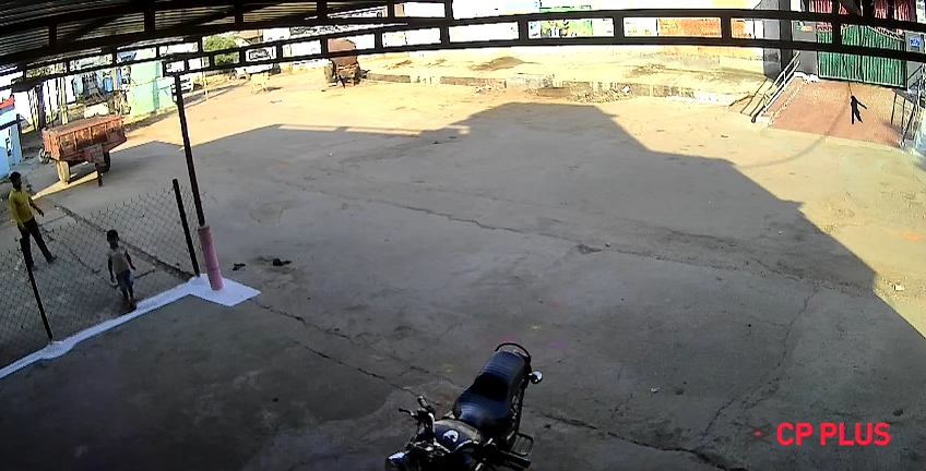 फ़िरंगीपारा मामले में पुलिस का स्पष्टीकरण: पार्षद की सूचना पर पहुंची थी टीम, हुड़दंगियों को भगाकर बहाल कराई शांति