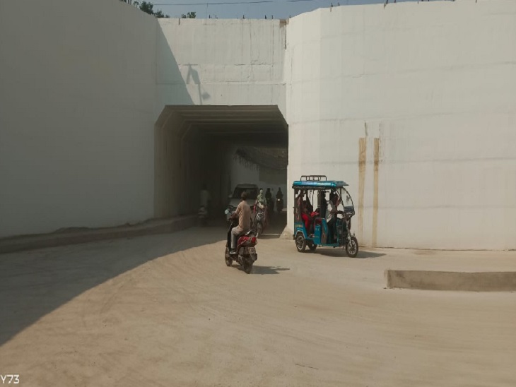 तारबाहर अंडरब्रिज का काम अधूरा, 30 अप्रैल तक खोलने के निर्देश; क्यूरिंग अधूरी रहने से सड़क खराब होने की आशंका