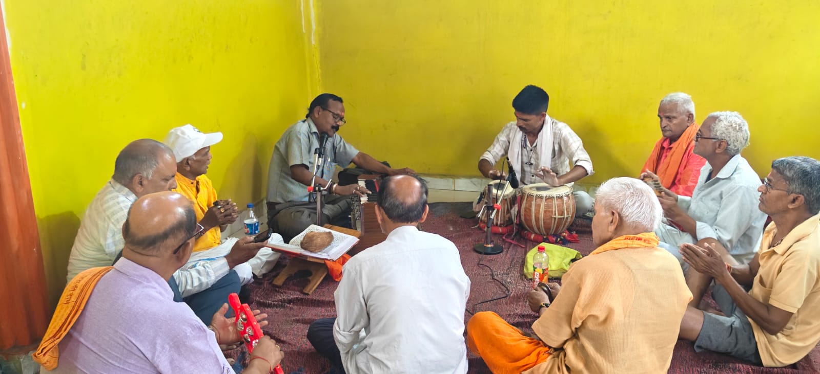 हनुमान जन्मोत्सव पर सिद्ध बघर्रा पाठ भगवान नृसिंह नाथ मंदिर में सुंदर कांड पाठ एवं भंडारा